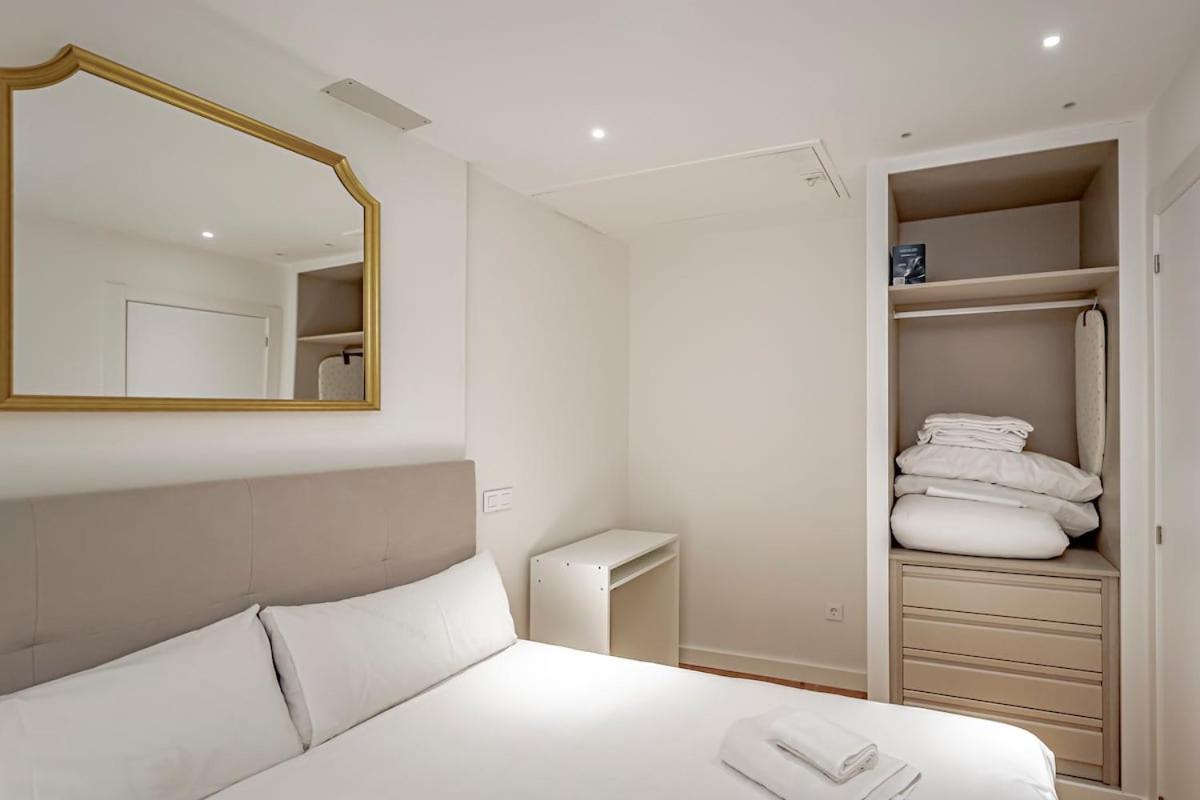Cb10 - Stylish Modern Apartment- 5-minute Walk To Gran Via Appartement Madrid