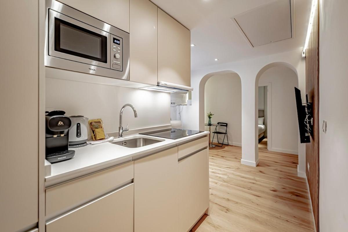 Cb10 - Stylish Modern Apartment- 5-minute Walk To Gran Via * Madrid