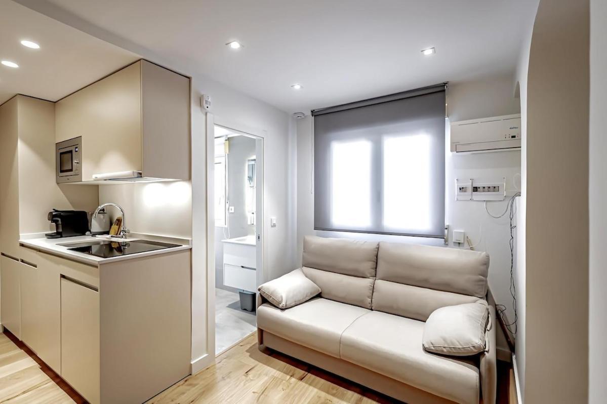Cb10 - Stylish Modern Apartment- 5-minute Walk To Gran Via * Madrid